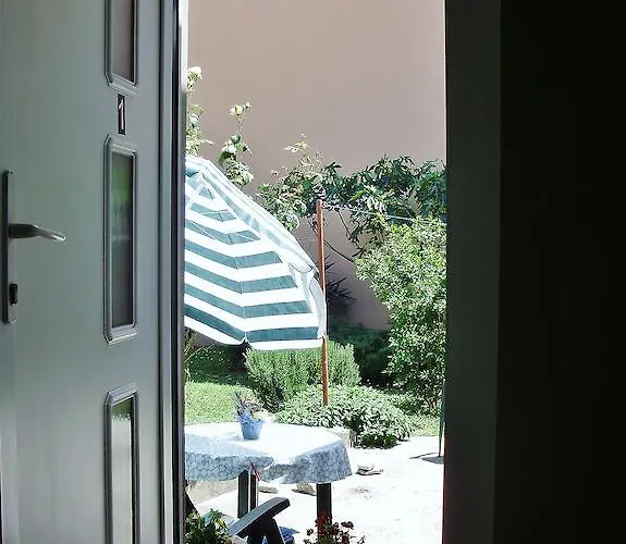 开特旅馆 2* 普拉